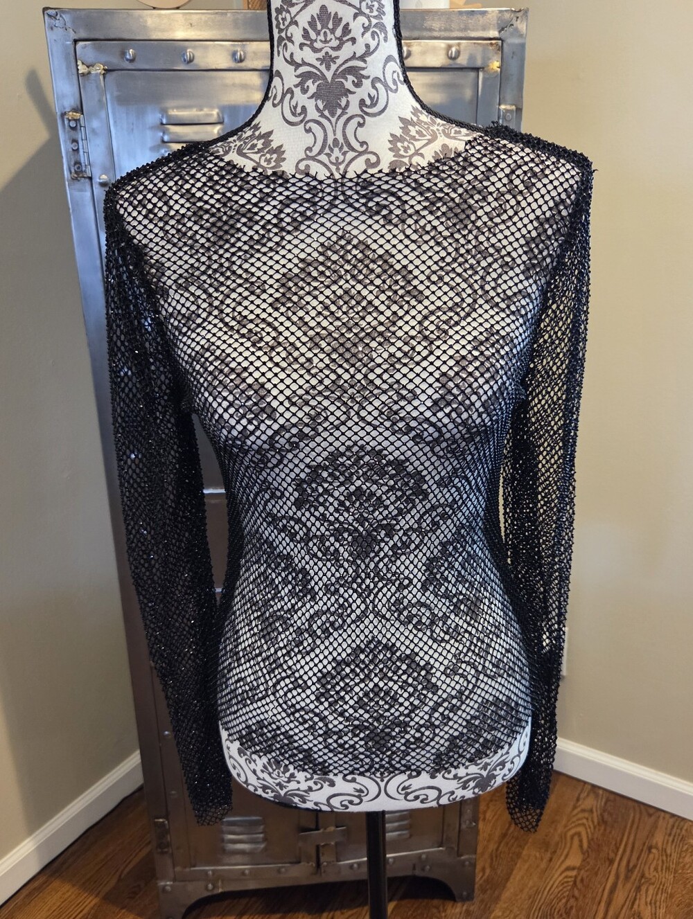 NWT Retroluxe/ Buckle 1726 Black Rhinestone Mesh Top Long Sleeve Fishnet Shirt